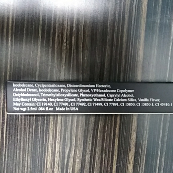 RAZ Cosmetics - Picture 2 of 2